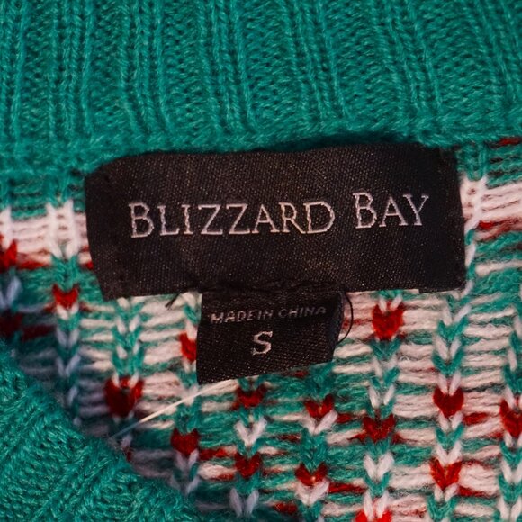 Blizzard Bay Red and Green Christmas Sweater Cow with Gold Sunglasses Men’s Smal - Picture 5 of 7